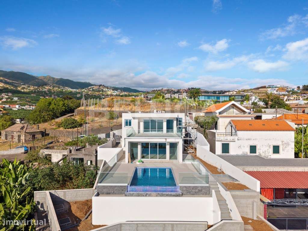 MORADIA T3 || LUXURY || SÃO MARTINHO (FUNCHAL)-33