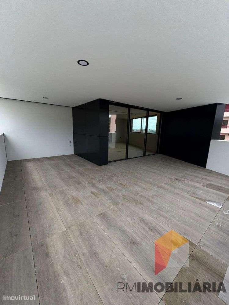 Apartamento T4 NOVO em São Cosme, Gondomar-16