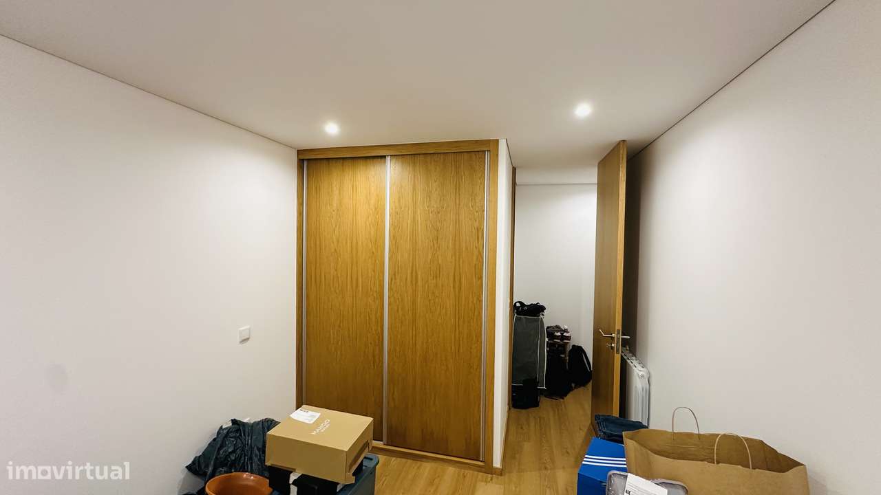 T2 PRONTO EM CONDOMÍNIO C/ PISCINA-12