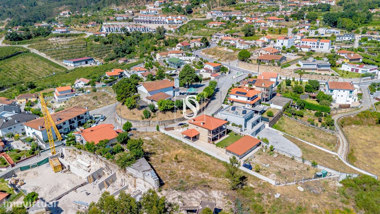 Lote de Terreno  Venda em Louredo,Amarante-1