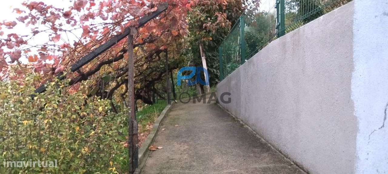 Moradia V3+1 em Anreade (Resende)-17