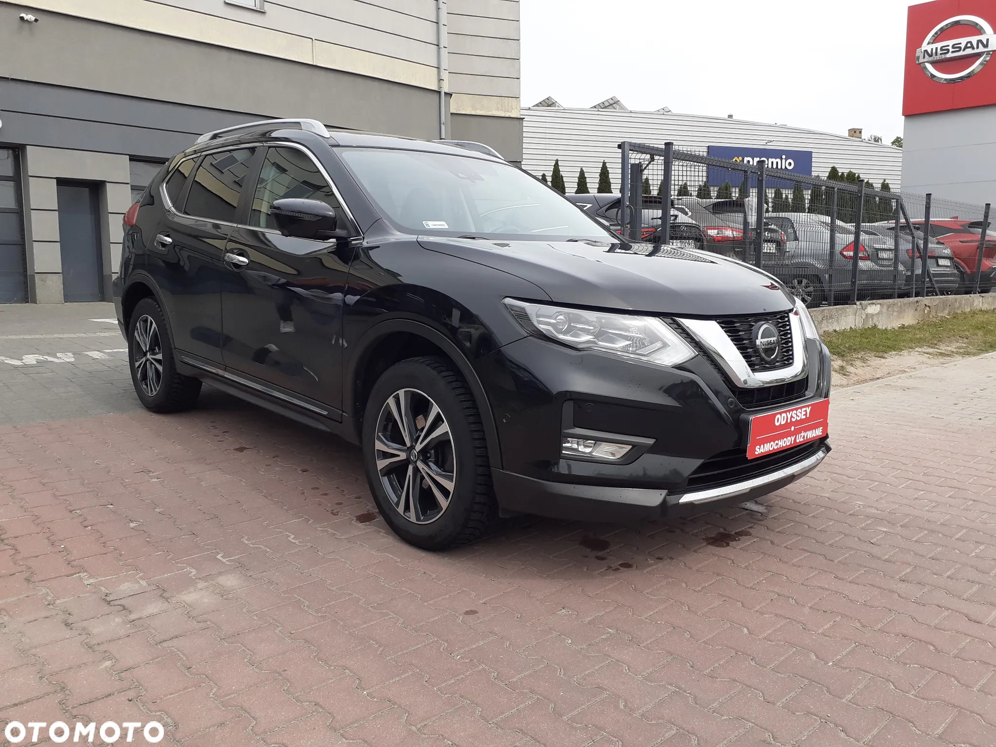 Nissan X-Trail - 2