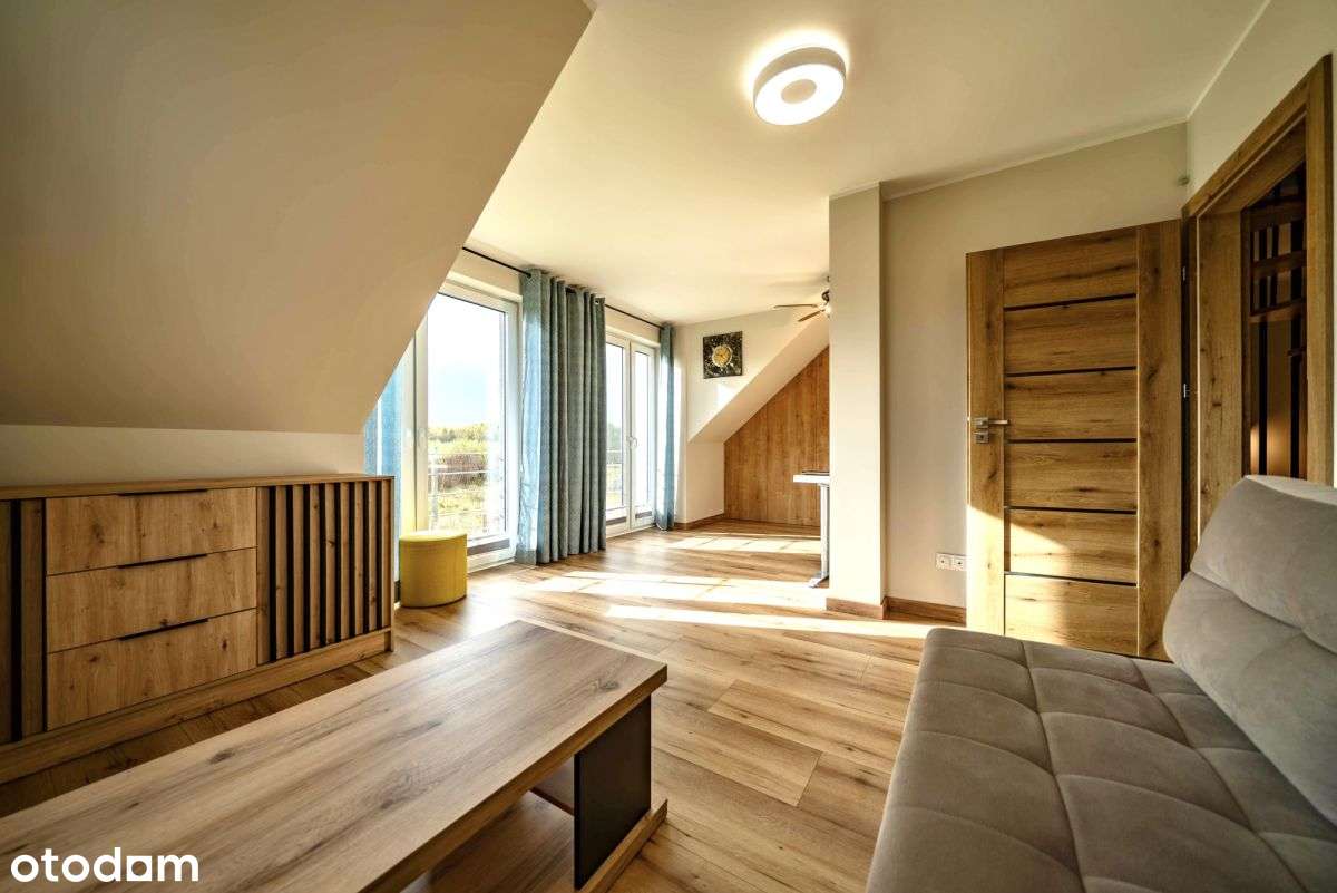 Wprowadź się od razu, Przyjaźń, Bliźniak, PV 5,9-10