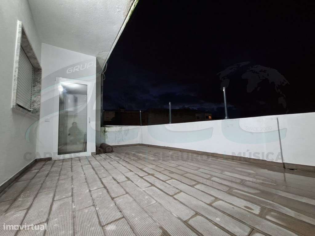 Apartamento T2 c/ terraço-6