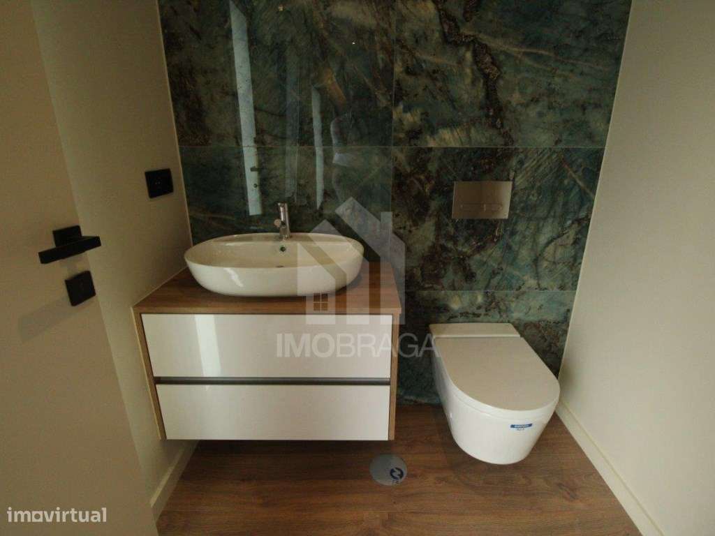 Moradia de Gaveto T3 Nova com 3 Suites | Pronta a Habitar | S. Pedr...-9