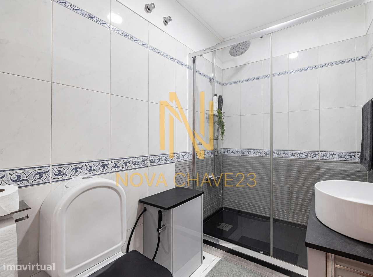 Apartamento T2 com Suíte remodelado nas Campinas – 117,75 m²-21