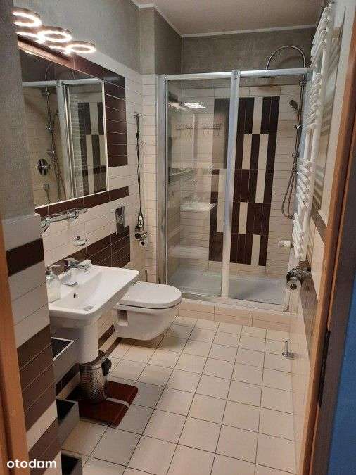 Przestronne i wygodne dwupoziomowe z garażem!-9