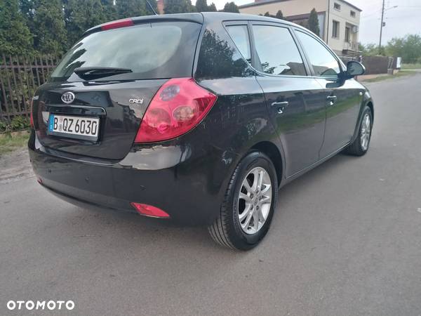 Kia Ceed Cee'd 2.0 crdi Comfort + - 10