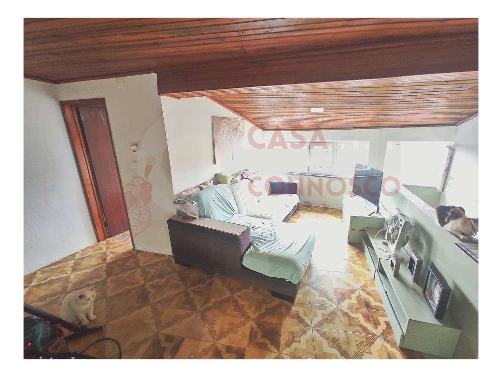 Moradia T2+1 em Zona tranquila.-18