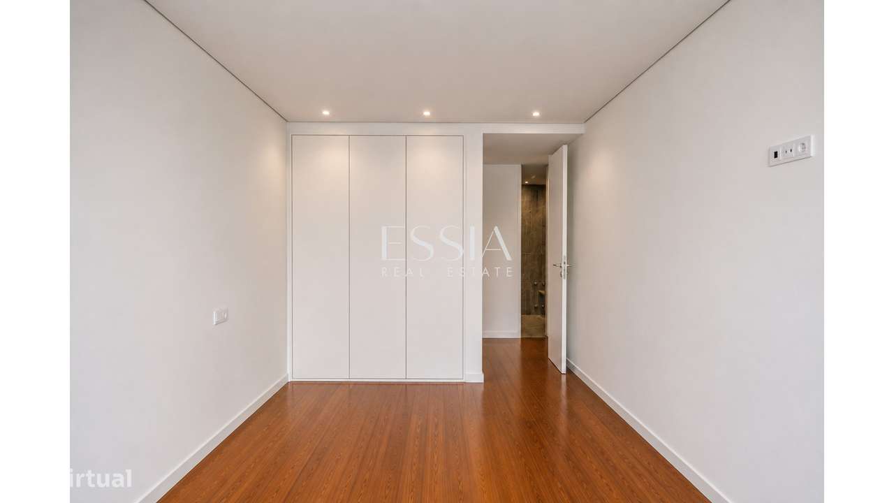 T2 com Garagem Box I Apartamento no Varandas do Foco-10