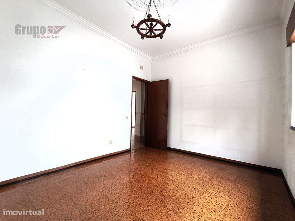 Fantástica Moradia Isolada T3 com Sótão, Cave e Churrasqueira em Qu...-7