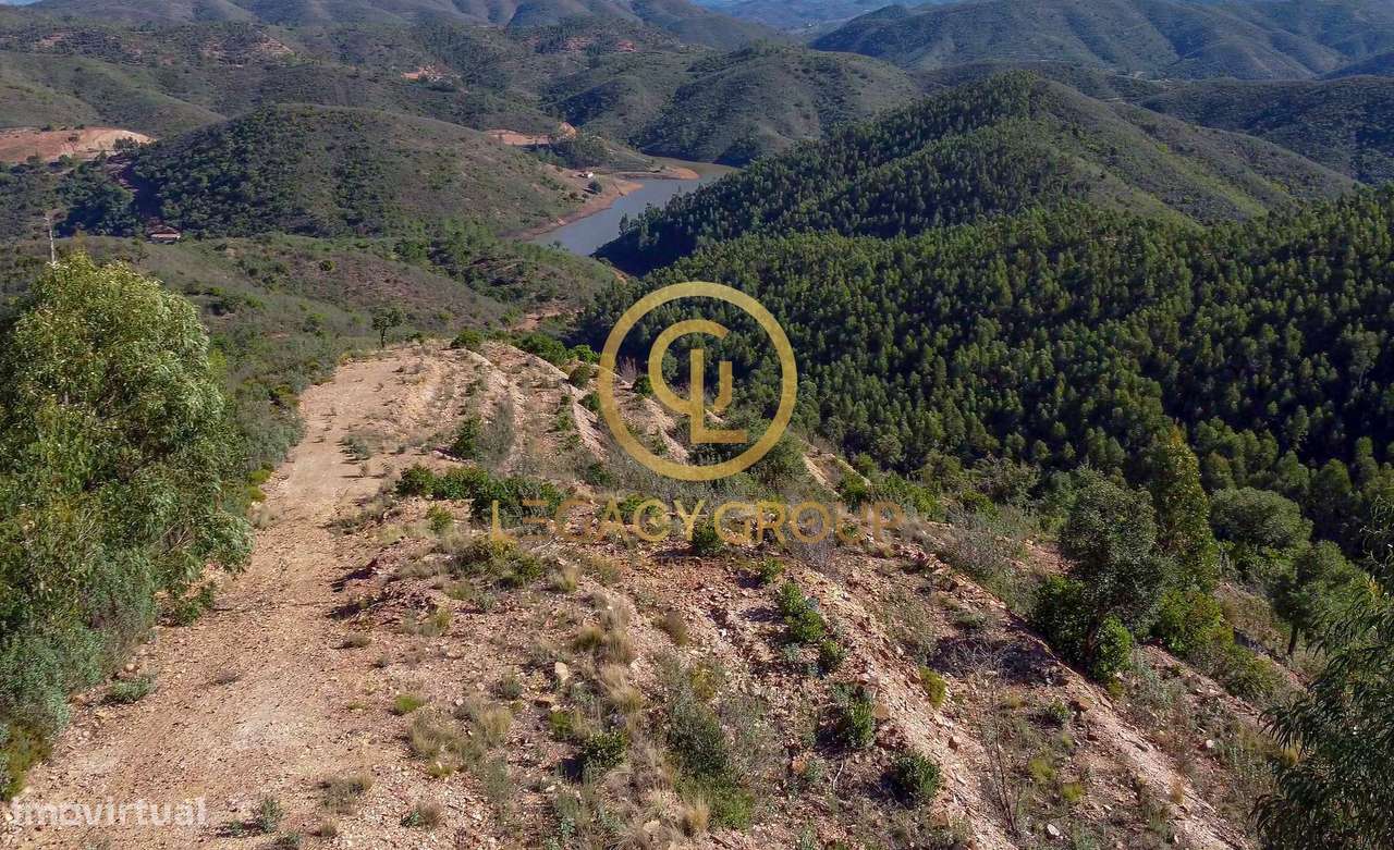 Propriedade de 10 hectares perto da barragem de Odelouca-7