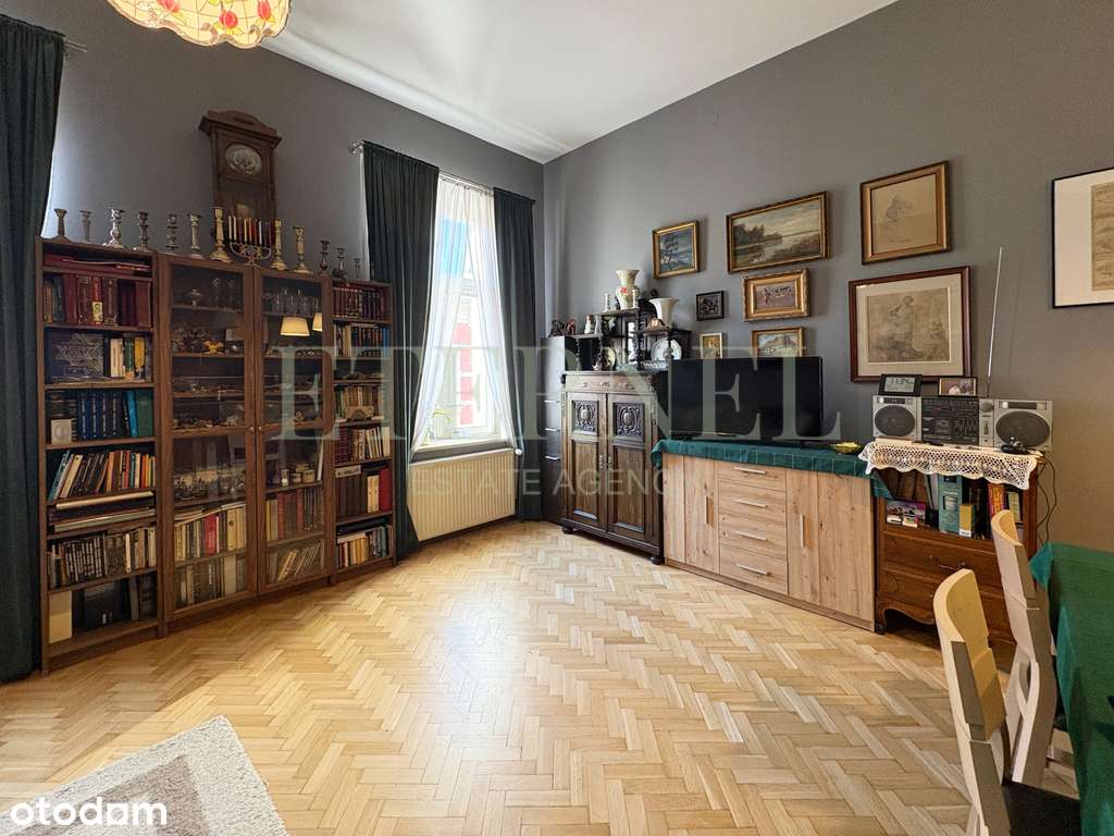 Mieszkanie z duszą w sercu Kazimierza – Kraków-1