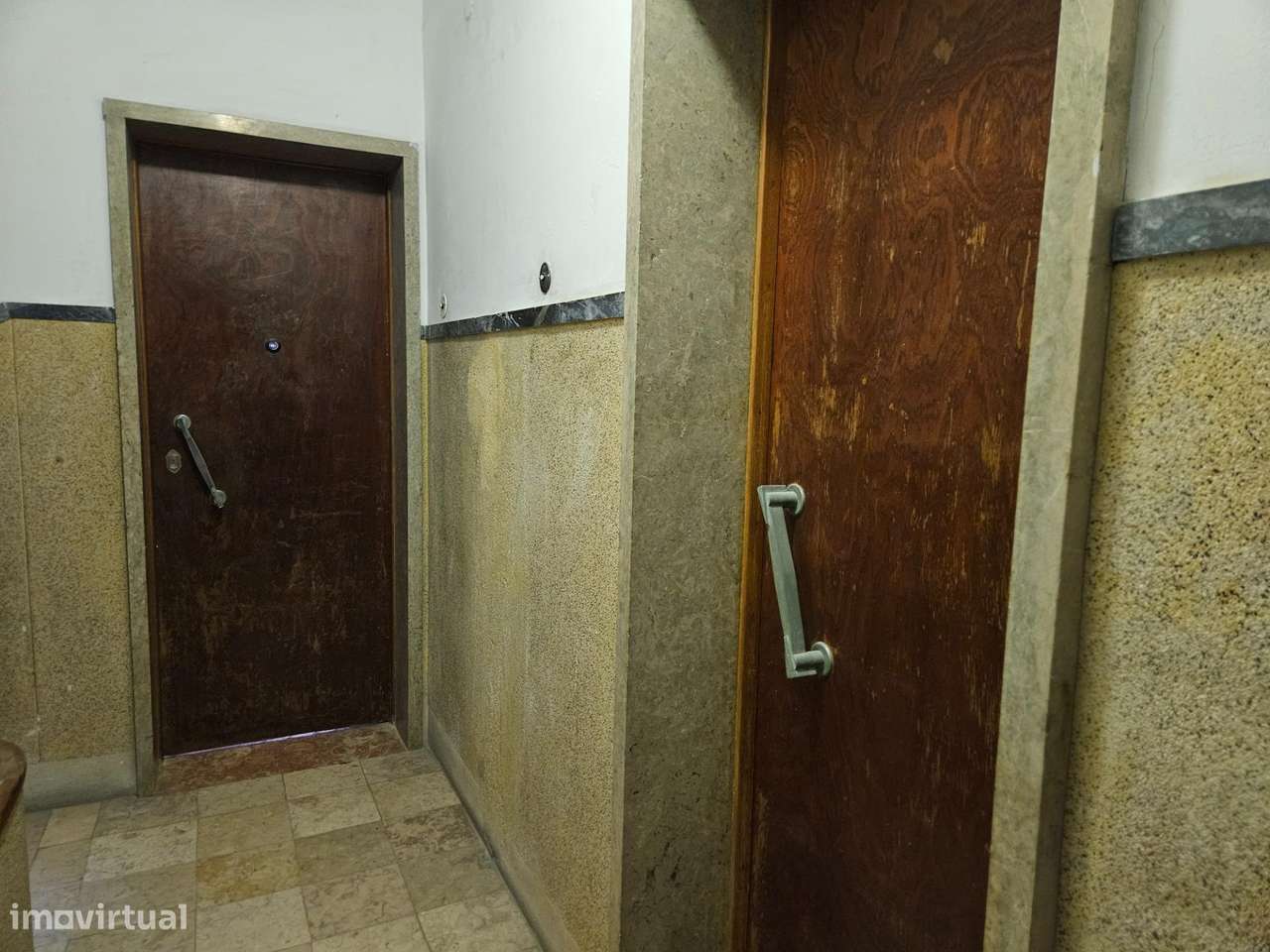 Oportunidade - Apartamento T3 à Praça Paiva Couceiro, Penha de...-12