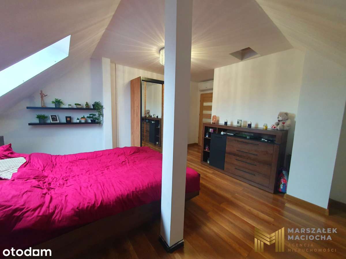 Rodzinny dom w zabudowie bliźniaczej Obora-10