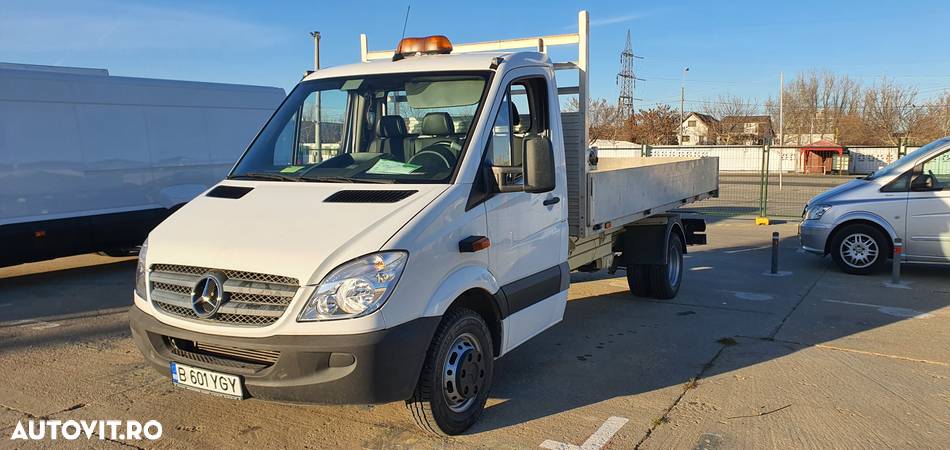 Mercedes-Benz Sprinter - 1