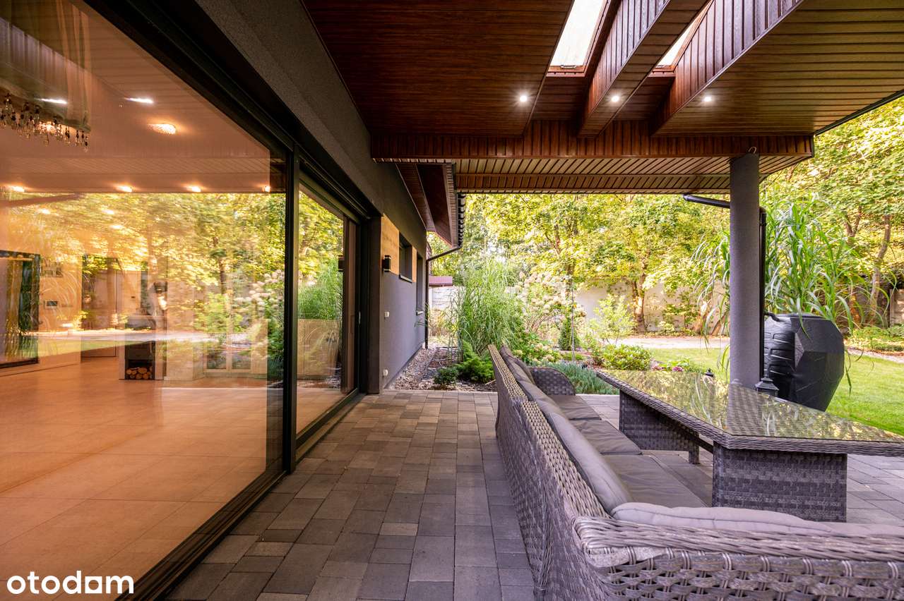 Komfortowy dom z zjawiskową działką świetnie skomunikowany-0