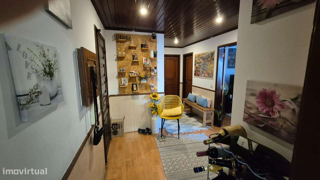 Apartamento T2 no centro do Montijo-11
