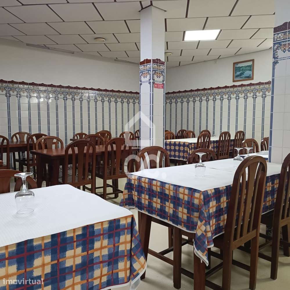 Restaurante em Funcionamento – Martingança-9