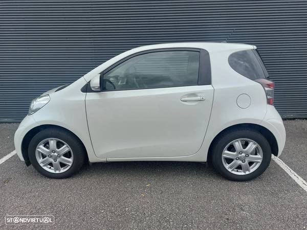 Toyota iQ 1.0 VVT-i Essential+AC - 7