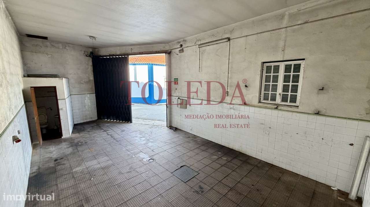 Habitação com Adega com possibilidade de alteração-9