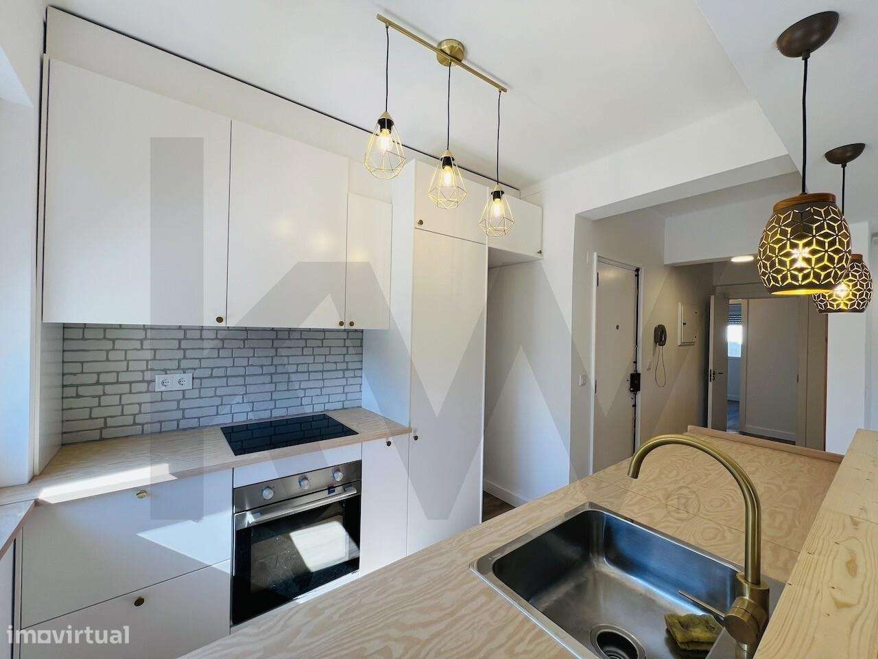 Apartamento totalmente renovado no centro do Montijo 1º andar-11