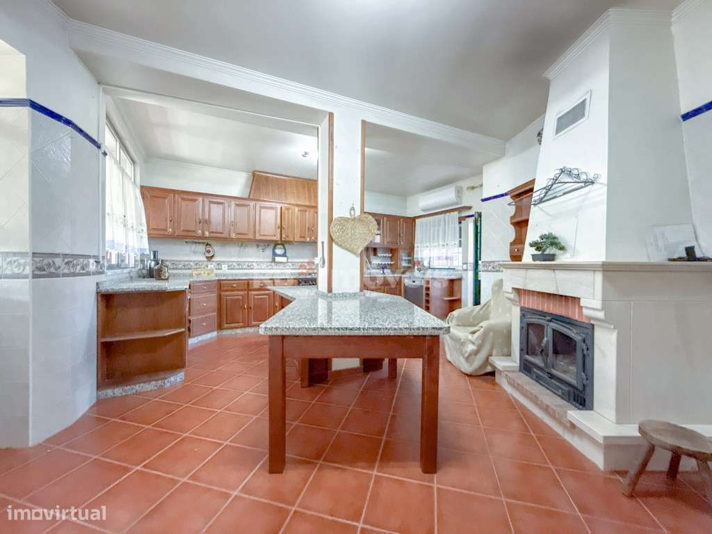 Moradia T2+1 com 2 pisos e garagem - Vila Nova de Paialvo, Tomar-3