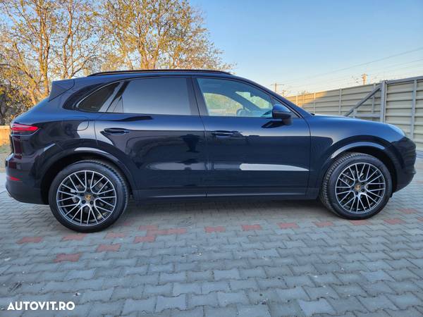 Porsche Cayenne - 14