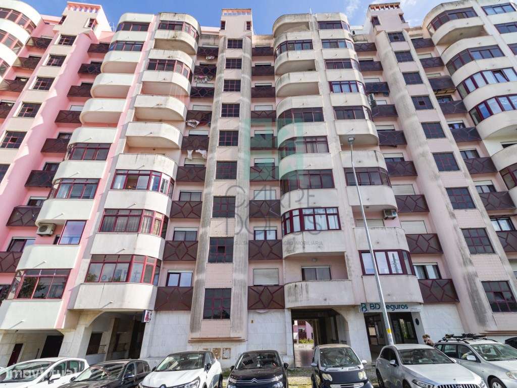 Apartamento T2 em Santa Iria da Azóia-29
