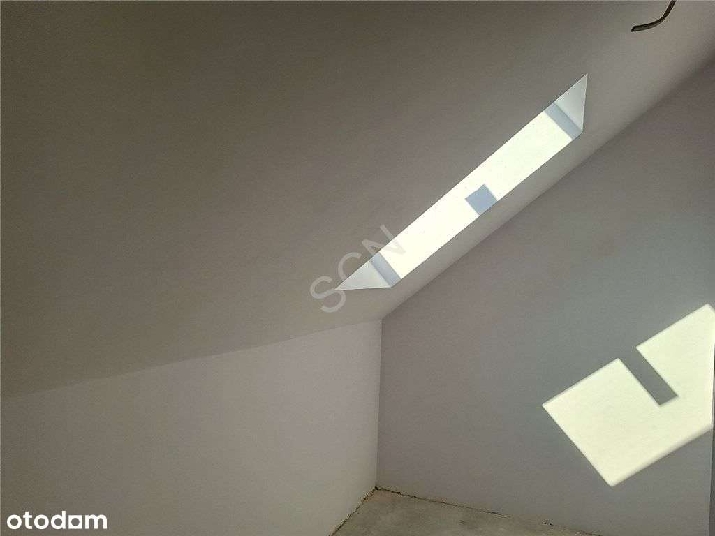 Wolnostojący dom w spokojnej okolicy.-12