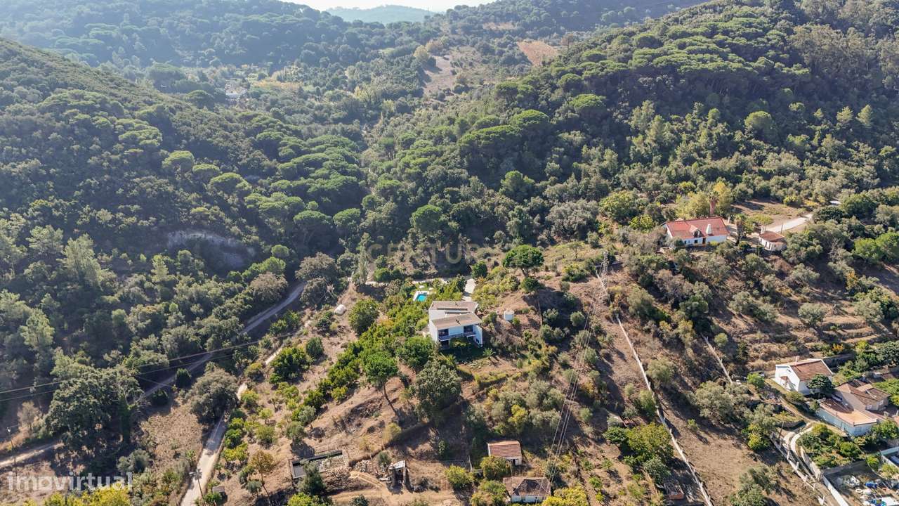 Quinta na Arrábida com moradia T5 de 364 m2 em lote de 13 520 m2 Onde-36