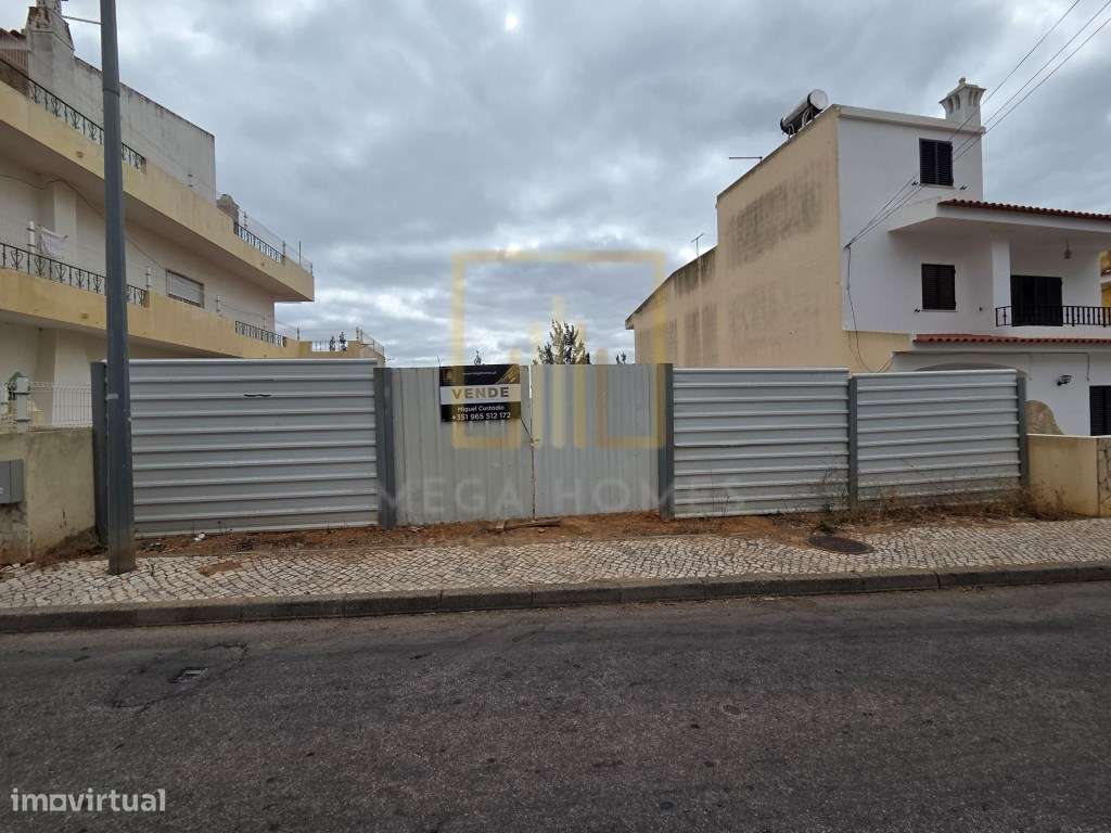 Lote de terreno com área total de 251m2 para construção de moradia ...-1