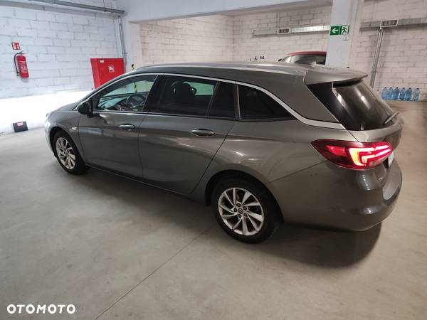 Opel Astra 1.4 Turbo Start/Stop Automatik Sports Tourer Edition - 3