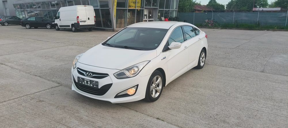 Hyundai i40 i40cw 1.7 CRDi blue Style 2012