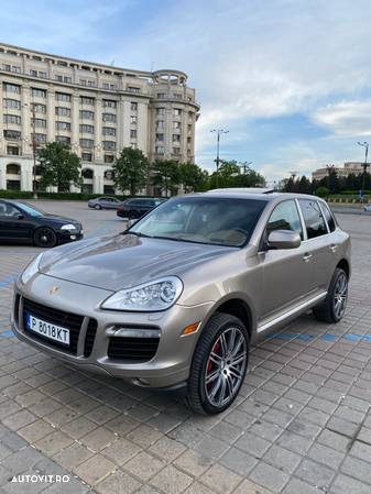 Porsche Cayenne Turbo V8 4.8L Aut. - 34