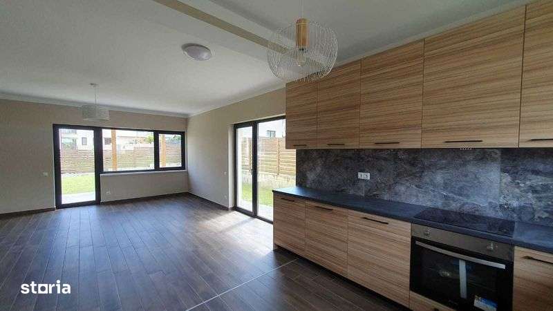 Casa de inchiriat Dezmir - Imagine principală: 4/8