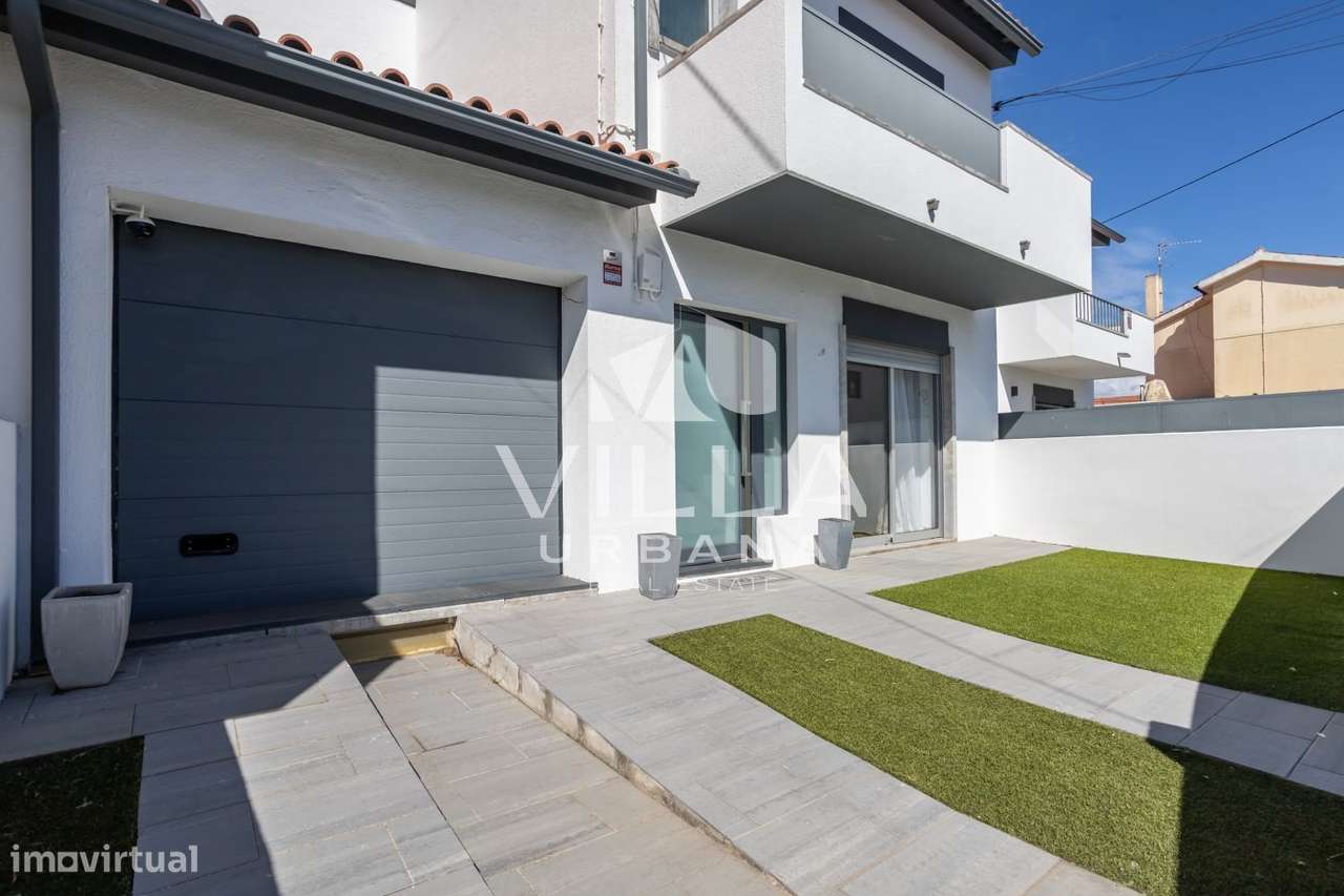 Moradia T3 com Excelentes Áreas, Garagem e Espaço Exterior em Alcabi-5