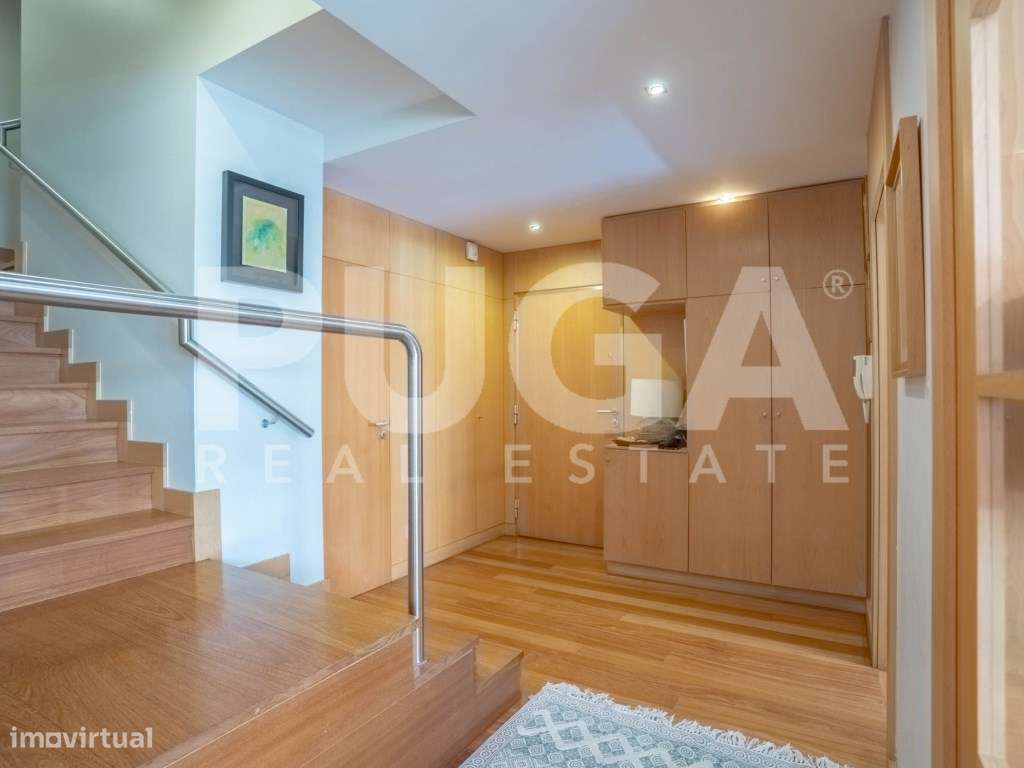 T3 Duplex em Condomínio Fechado | a 200 metros do Rio Douro-2