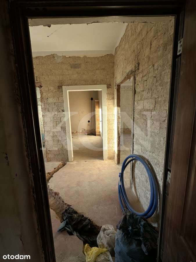 Dwa mieszkania w domu wielorodzinnym-11