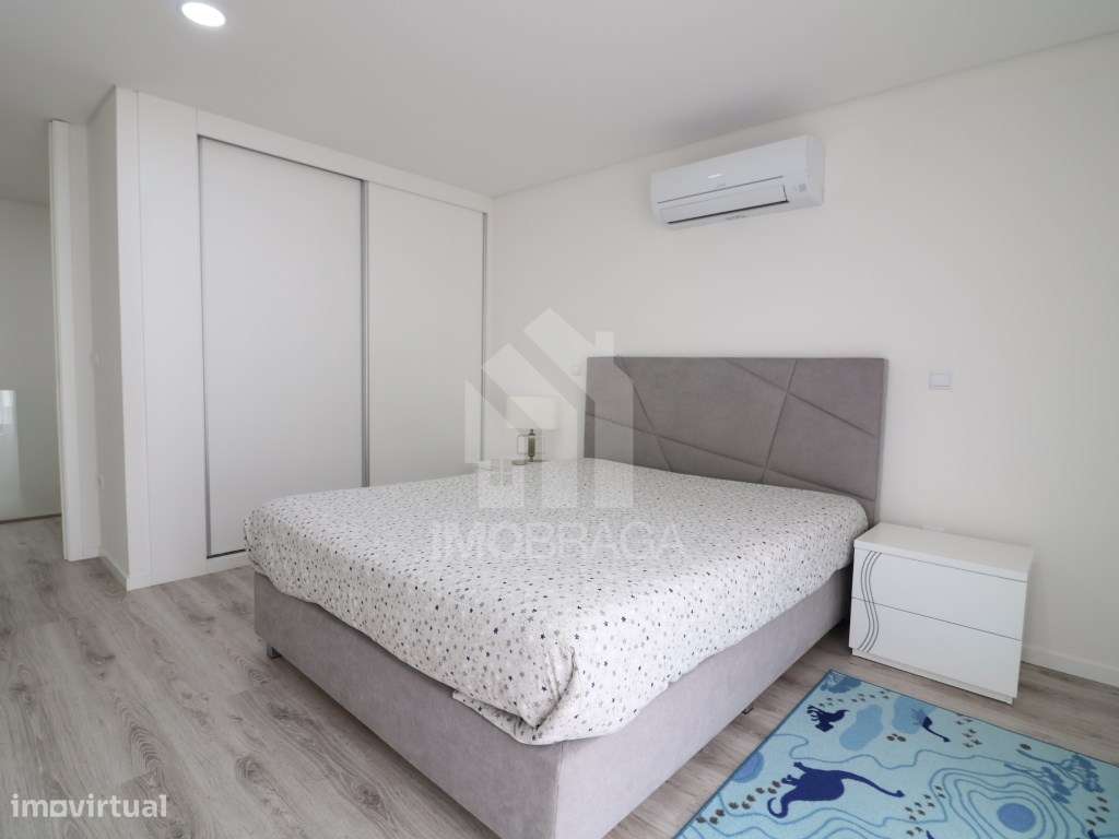 Venda Moradia Banda T3, em Esporões, Braga-37