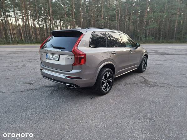 Volvo XC 90 - 7