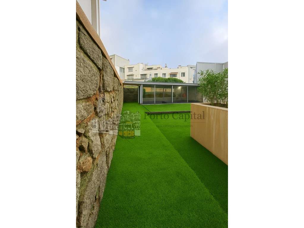 T2 NO CORAÇÃO DO PORTO - Grande imagem: 3/25