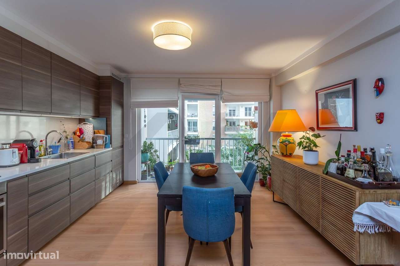 Apartamento T2 Renovado no Lumiar – Suíte, Varandas, Parqueamento e Ar - Grande imagem: 5/19