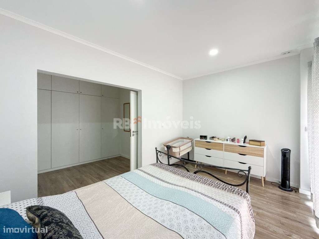 Apartamento T3 Remodelado c/ Varandas - Junto à Estação de Comboios...-26
