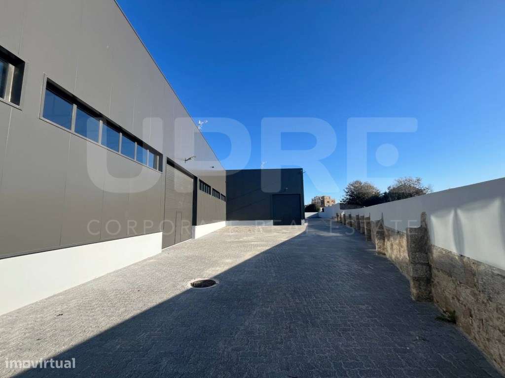ARMAZÉM 613 m2 | ARRENDA | MAIA (Aeroporto) - Grande imagem: 3/14