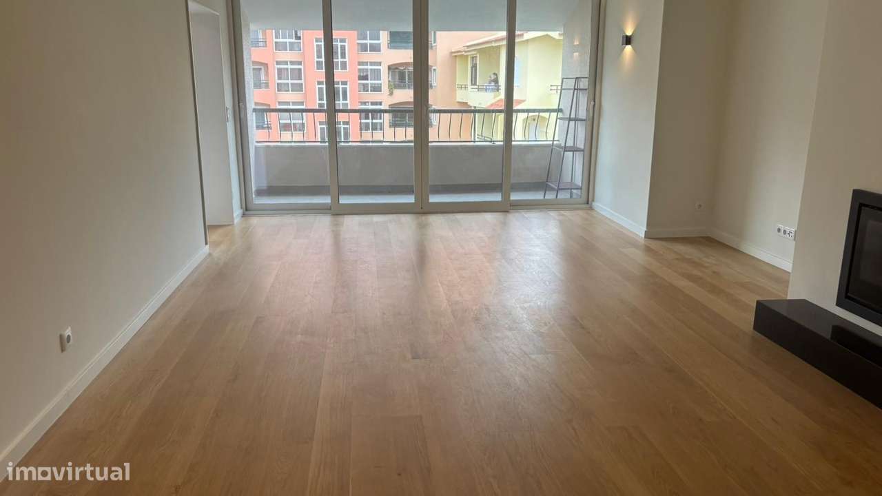 Apartamento T4 com estacionamento, Bairro do Rosário, Cascais - Grande imagem: 4/53