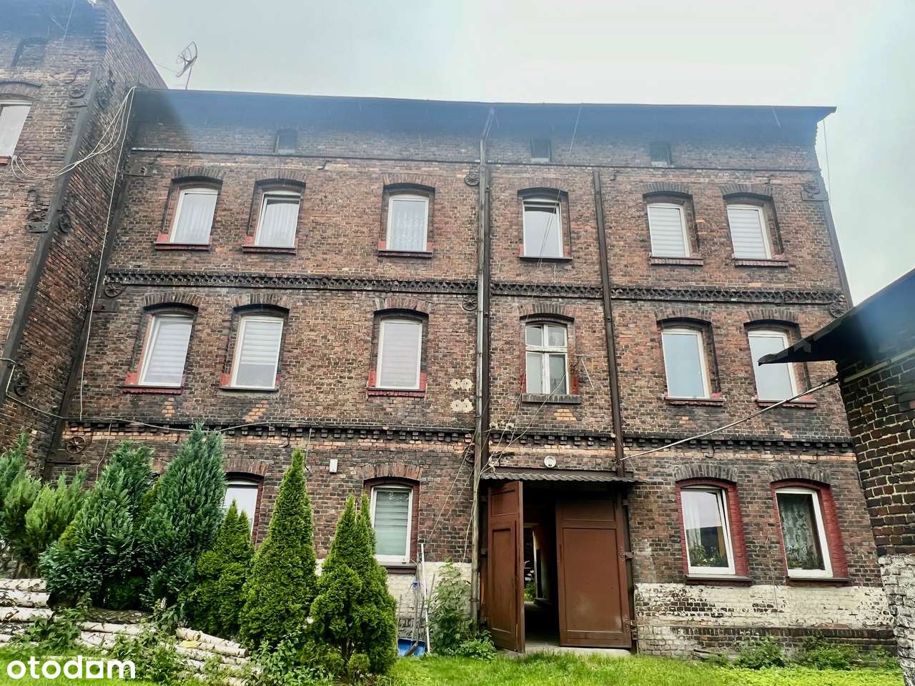Sprzedam kamienicę w Świętochłowicach-0