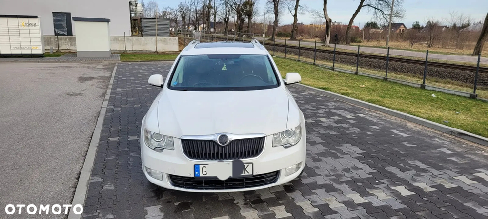 Skoda Superb 2.0 TDI Elegance DSG - 4