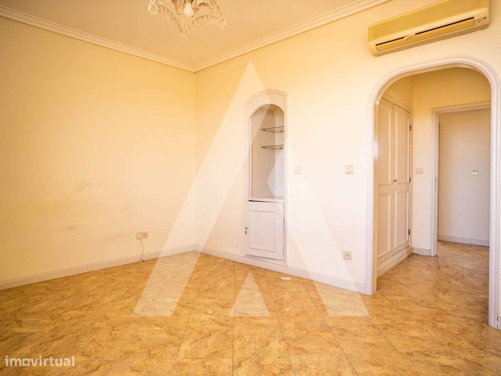 Apartamento T4 com Terraço de 90 m² no Centro de Aveiro-31