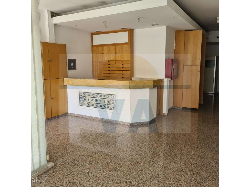 Espaço Comercial Campanhã - Grande imagem: 1/6